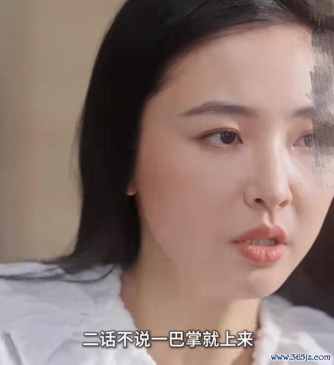 吴倩被爸爸打掉牙齿不敢吐出来 童年暗影挥之不去